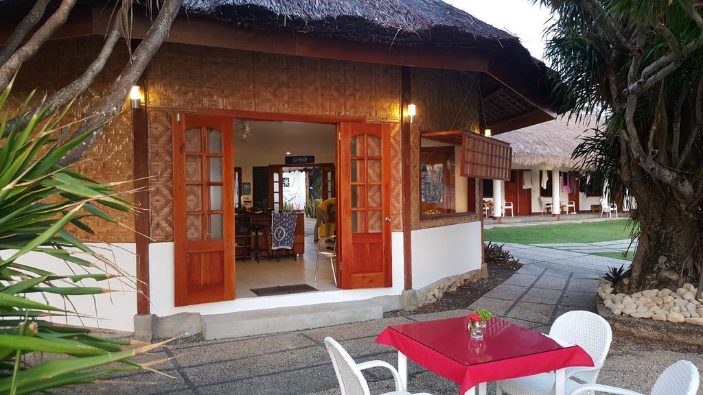 Quo Vadis Dive Resort Moalboal Exterior photo